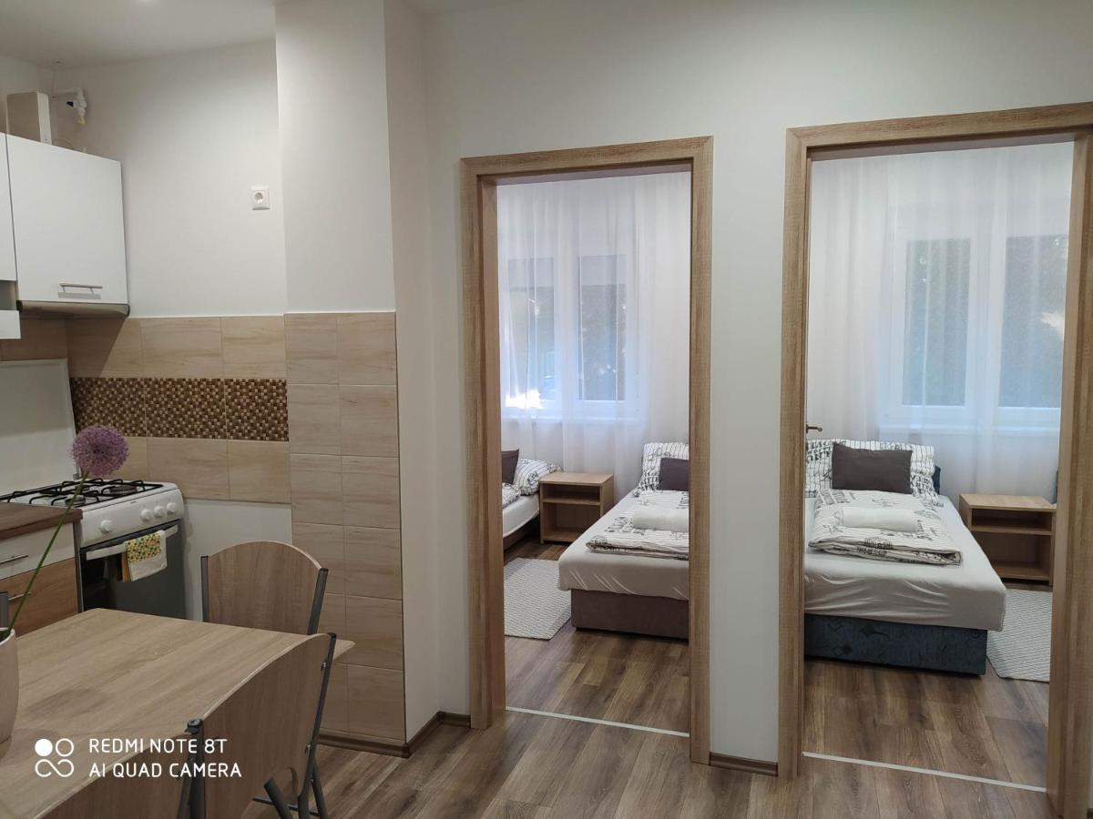Evelyn Apartman Хайдусобосло Экстерьер фото